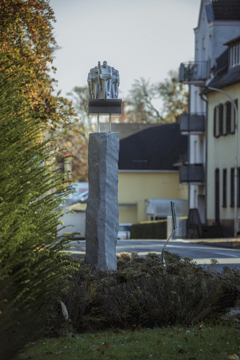 roi du peloton - denkmal für rudi altig